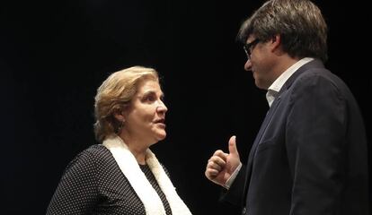 Pilar Rahola amb el seu amic íntim Carles Puigdemont, el 2017.