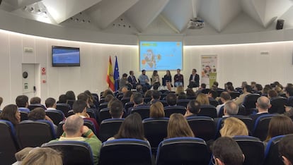 Inauguración oficial de la tercera edición la iniciativa de apoyo al emprendimiento “Lánzate”.