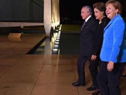 Temer, Dilma e Merkel no Palácio do Planalto.