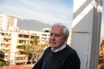 Ernesto Ottone en el sector oriente de Santiago.