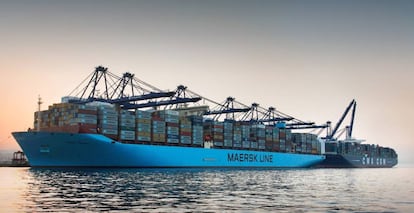 Portacontenedores de Maersk en el puerto de Algeciras.