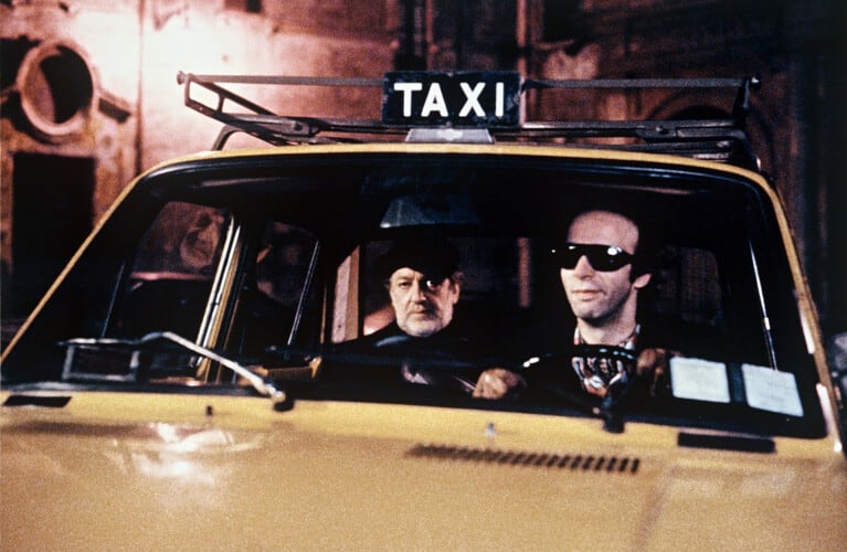 Paolo Bonacelli y Roberto Benigni, en 'Noche en la tierra'.