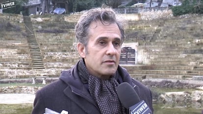 La increíble historia del hombre que construyó un falso teatro romano en Italia y vendió entradas para visitarlo