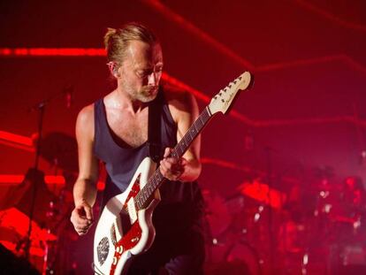 Thom Yorke en un concierto con Radiohead.