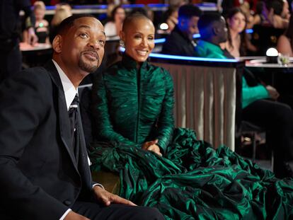 Will Smith y su esposa, Jada, en un momento de la ceremonia de los Oscar.