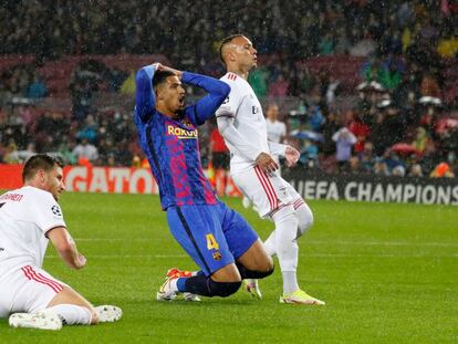 Una imatge de Ronald Araujo al partir del Barça amb el Benfica.