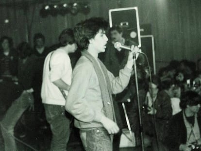 Los Trastos, en el concierto homenaje a Canito, en Caminos, febrero de 1980.