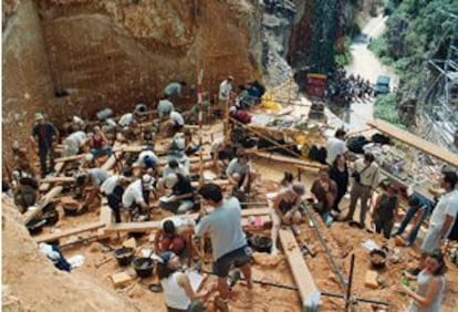Imagen de archivo de las excavaciones realizadas en el yacimiento de Atapuerca (Burgos).