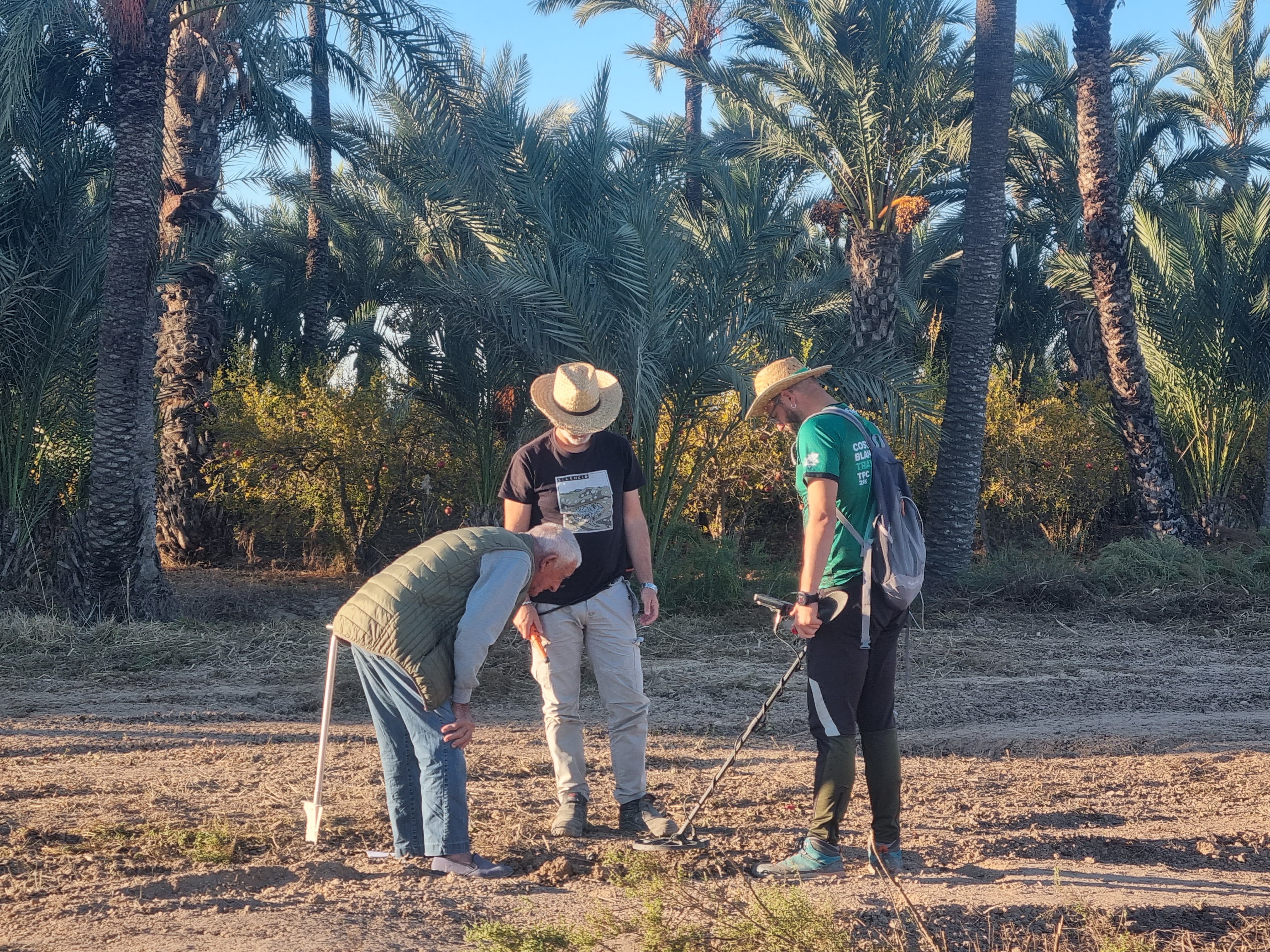 Lo mejor de ‘Hoy en EL PAÍS’ | Munición, laxantes, monedas: así “habla” un campo de concentración 