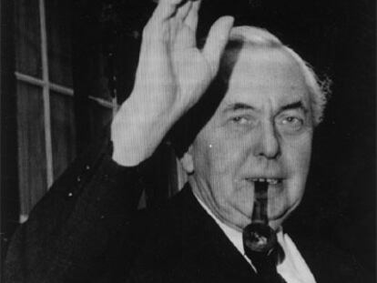 El primer ministro laborista británico Harold Wilson, tras anunciar su renuncia voluntaria el 11 de marzo de 1976.