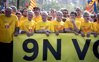 Corominas, junto a Xavier Trias, Joan Rigol, Francesc Homs y Carles Puigdemont en una de las cabeceras de la manifestación.