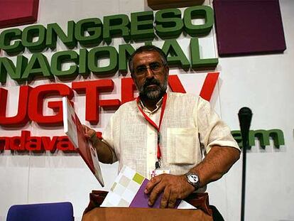 El líder de UGT del País Valenciano, Rafael Recuenco, ayer, antes de iniciarse el congreso.