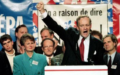 Jean Chrétien, primer ministro canadiense en 1995 y contrario a la separación de Quebec, durante la campaña para el último referéndum