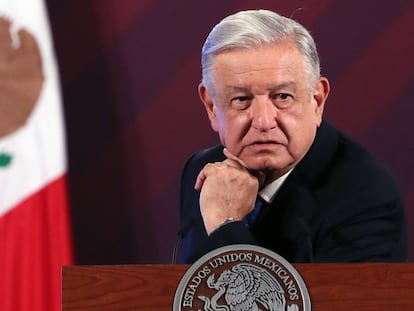 El presidente de México, Andrés Manuel López Obrador, criticó nuevamente a la precandidata presidencial Xóchitl Galvéz durante su conferencia matutina en el Palacio Nacional.