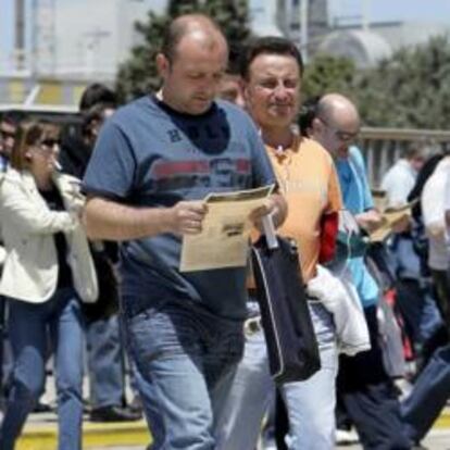 Salida de trabajadores de la planta de Figueruelas