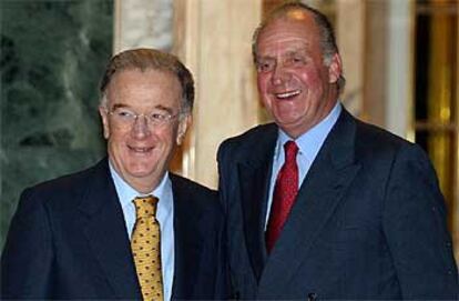 El rey Juan Carlos y el presidente de Portugal, Jorge Sampaio, ayer en el palacete Albéniz.