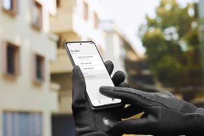 Uso del OPPO A5 Pro con guantes