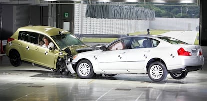 Una prueba de seguridad vehicular en Japón.