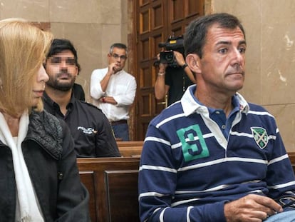 Mar&iacute;a Antonia Munar y Miquel Nadal durante el juicio.