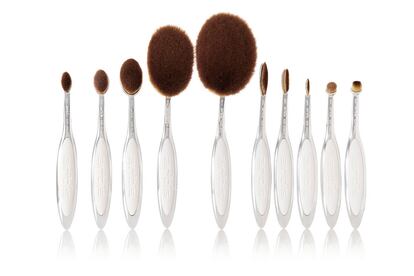 Set de 'brochas futuristas' de la firma Artis Brush (332 euros).