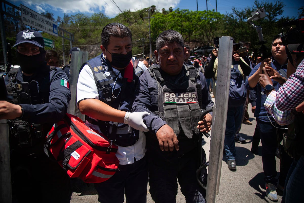 El narco y las protestas sociales ponen de rodillas al Estado de ...