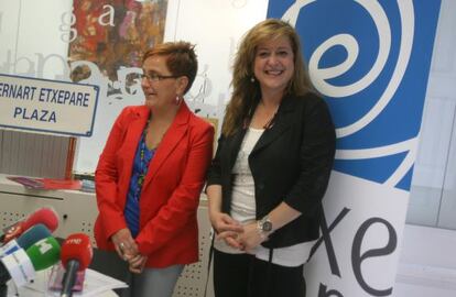 La directora del Instituto Etxepare, Aizpea Goenaga, y la responsable de difusión y promoción, Mari Jose Olaziregi, en una imagen de archivo.