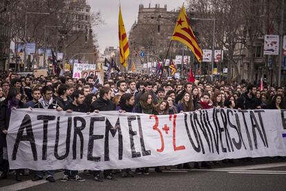 La manifestació d'estudiants d'aquest dijous al centre de Barcelona