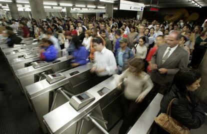 Metro de São Paulo en hora punta.