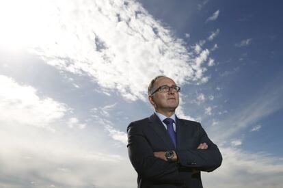 El consejero delegado de Iberia, Luis Gallego, en la azotea de la sede histórica de la compañía.