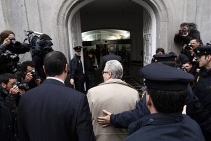 El juez de la Audiencia Nacional Baltasar Garzón llega al Supremo para prestar declaración el pasado 15 de abril.
