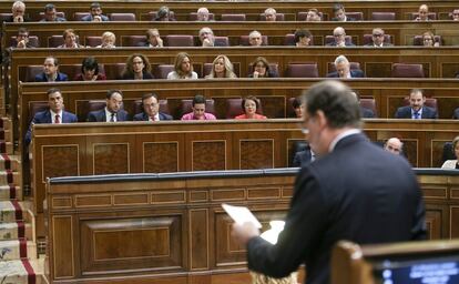 La máxima del presidente del Gobierno, Mariano Rajoy, se ciñe a que heredó de los socialistas una España en quiebra, enferma, sin respiración y ahora, tras cuatro años de gestión del PP, toda Europa y los organismos internacionales más fiables la certifican en crecimiento y creando más empleo que nadie.