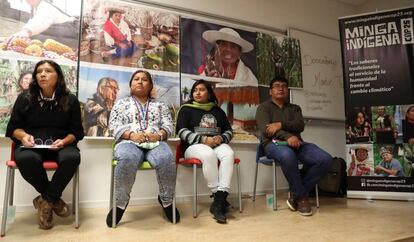 Asistentes en la conferencia ''Los saberes tradicionales al servicio de la humanidad frente al cambio climático'.