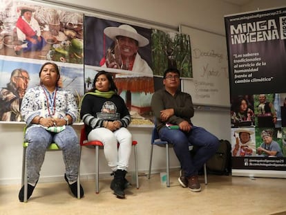 Asistentes en la conferencia ''Los saberes tradicionales al servicio de la humanidad frente al cambio climático'.