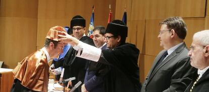El presidente de la Generalitat, Ximo Puig, en un acto académico universitario celebrado en Alcoi.
