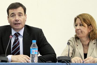 Tomás Gómez y Maru Menéndez, el pasado mes de mayo en Getafe.