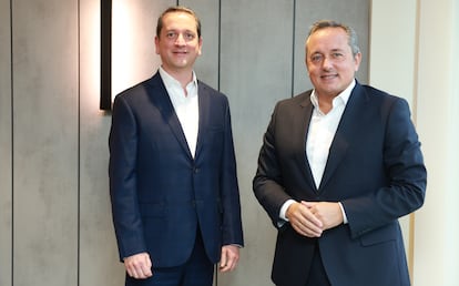 Eduardo Zamarripa, director financiero, y Luis Comas, consejero delegado de Amrest.