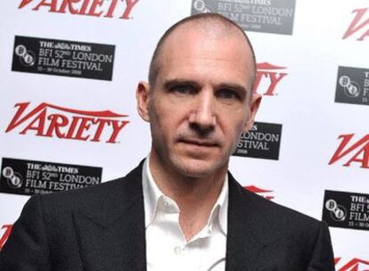 El actor británico Ralph Fiennes, galardonado con el premio Variety.