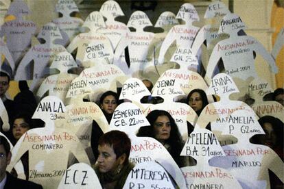 Concentración contra la violencia de género delante del Ayuntamiento de Sevilla, en octubre de 2022.