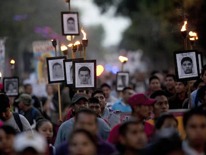 Manifestaci&oacute;n en M&eacute;xico por Ayotzinapa (imagen de archivo).