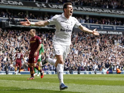 Bale celebra un gol con el Tottenham.