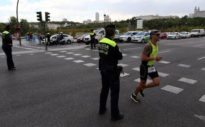 Se ha entregado una beca para dos jóvenes promesas por la Federación Madrileña de Triatlón con 6.000 euros por sus resultados deportivos y sus posibilidades de progresión.