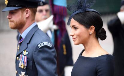 Meghan y Enrique, duques de Sussex, en la celebración del centenario de la RAF.