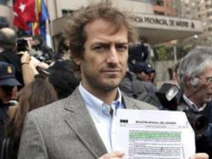 El portavoz de la Unión Sindical de Controladores Aéreos (USCA), César Cabo, ante la sede de la Audiencia Provincial de Madrid