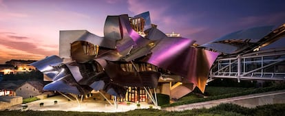 Bodega Marqués de Riscal, concebida por el arquitecto Frank Gehry.