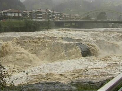 Varios ríos desbordados en Vizcaya