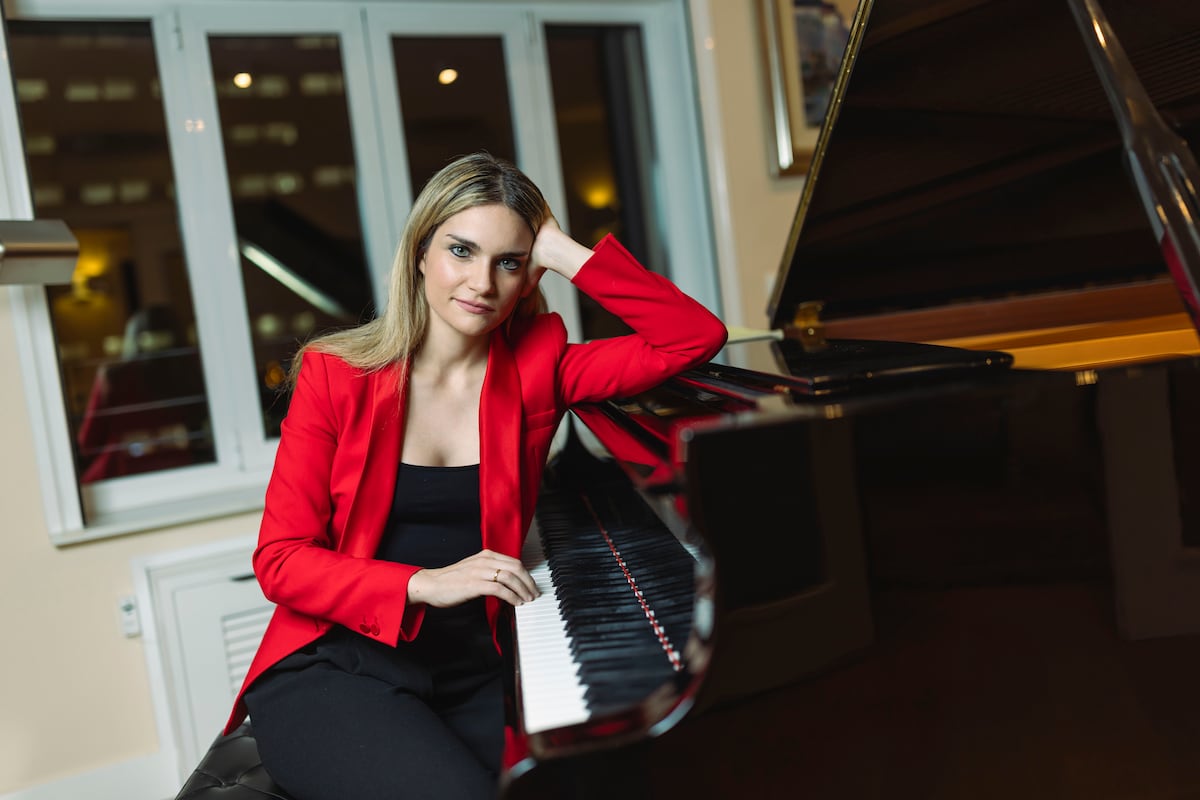 Isabel Dobarro, pianist: “Music is not an innocent art. That is why we must provide light” | Culture