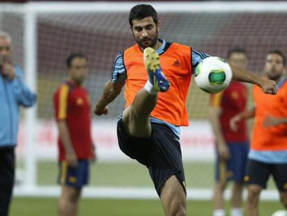 Albiol, en un entrenamiento con la selección.