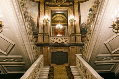 Entrada principal del palacio.