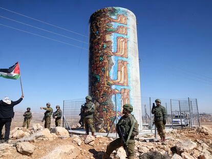 Protesta de campesinos palestinos por la confiscación de tierras, el día 12 en la provincia de Hebrón (Cisjordania).