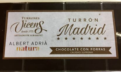 TURRÓN DE CHOCO CON PORRAS / JOSÉ CARLOS CAPEL